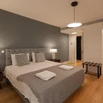 Flh Praca Comercio Stylish Apartment With Balcony