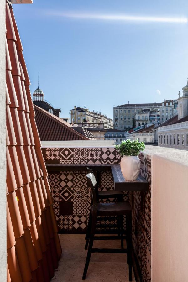 Flh Praca Comercio Stylish With Balcony