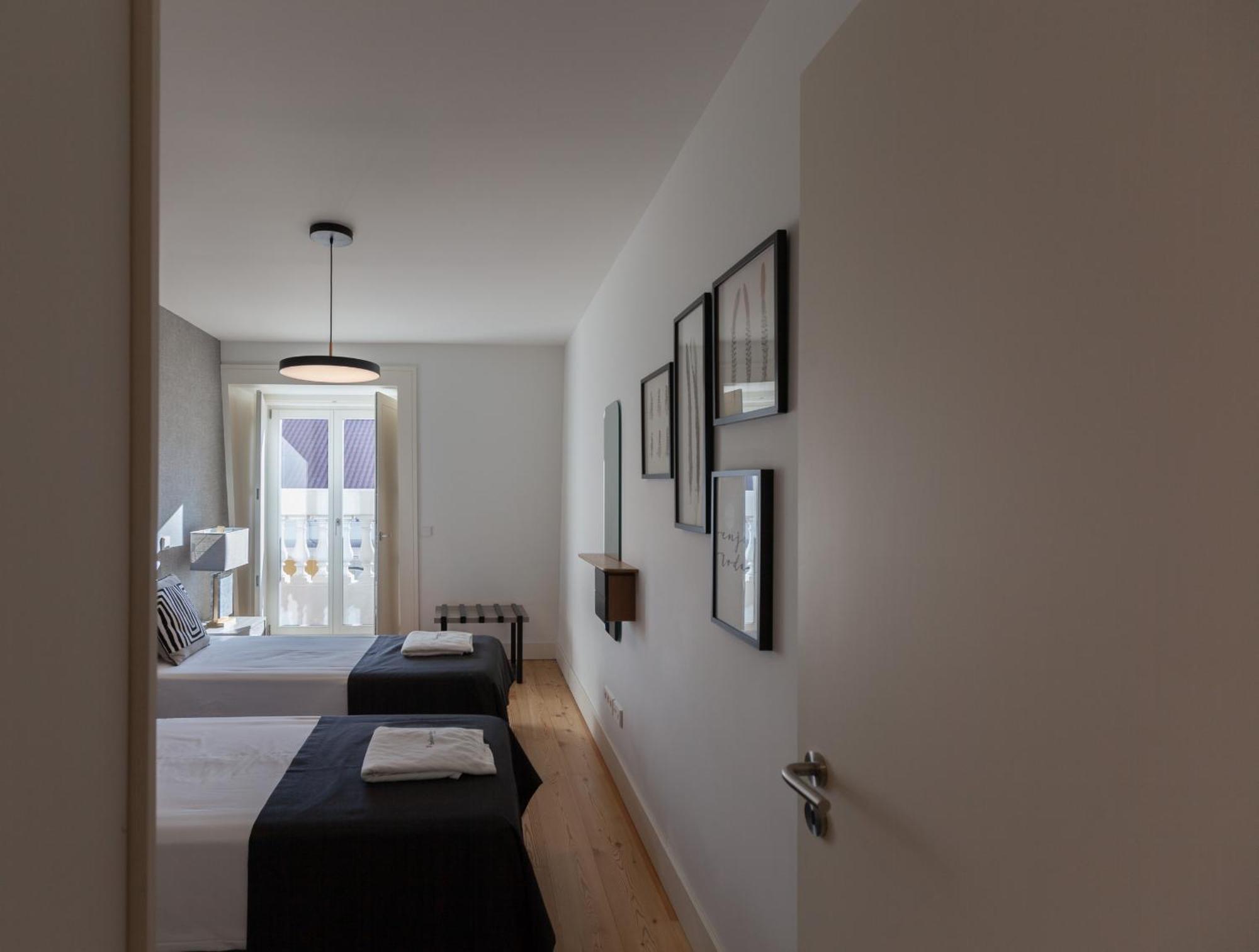 Apartment Flh Praca Comercio Stylish With Balcony